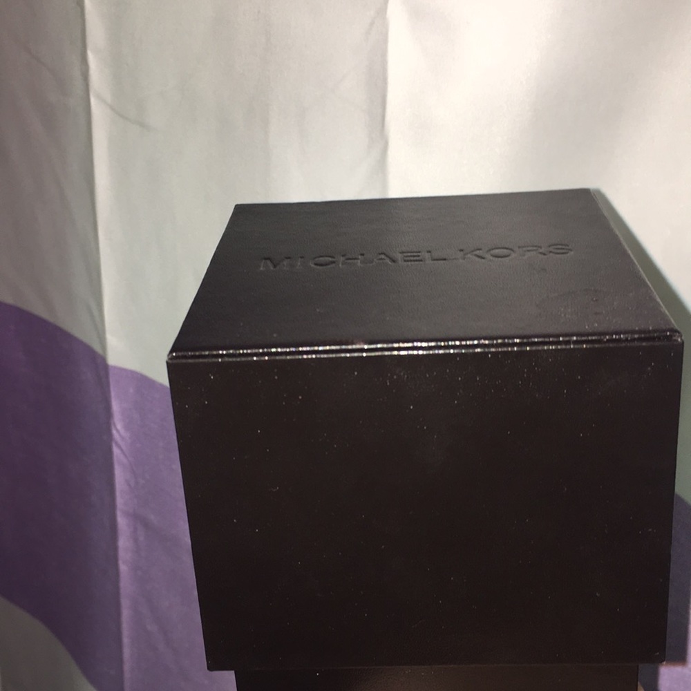 Watch - Picture 3 of 4